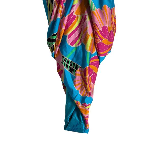 Trina Turk Poppy Blue Floral Print Plunge V-Neck One Piece Swimsuit Size 6 - Picture 6 of 12